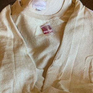 NEW W TAGS/Avenue Shimmering Gold & Silver Women's Top